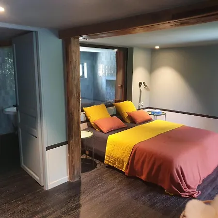 Moulin Renove Avec Piscine Interieure Et Squash וילה *