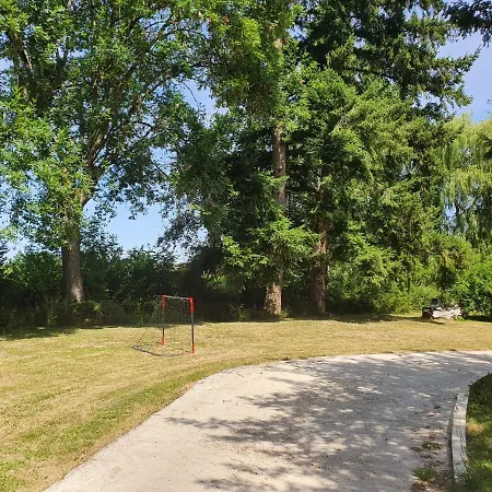Moulin Renove Avec Piscine Interieure Et Squash *