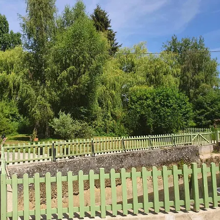 Moulin Renove Avec Piscine Interieure Et Squash וילה